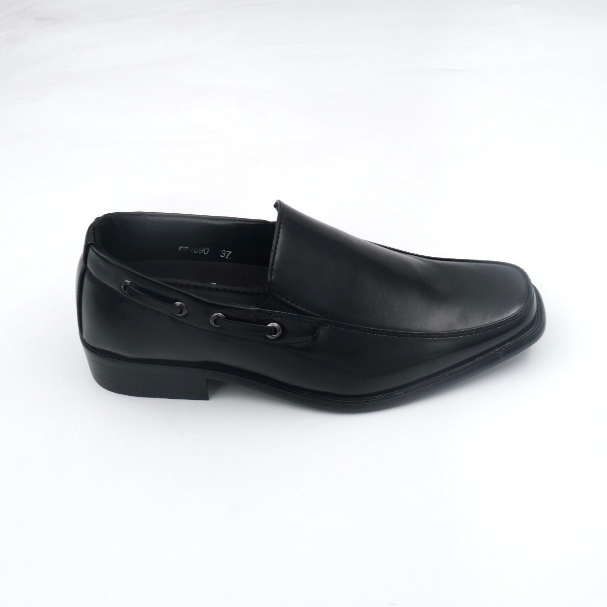 Howard 1690 Black Leather Shoes for Teens